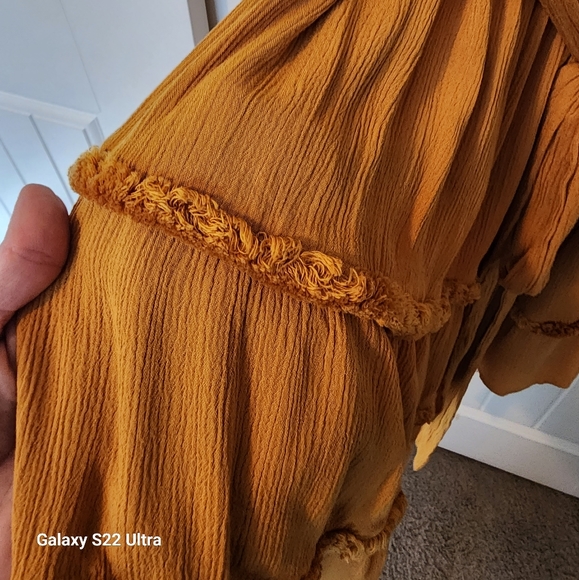 Cute, mustard color fall dress in size Medium. - Picture 2 of 5